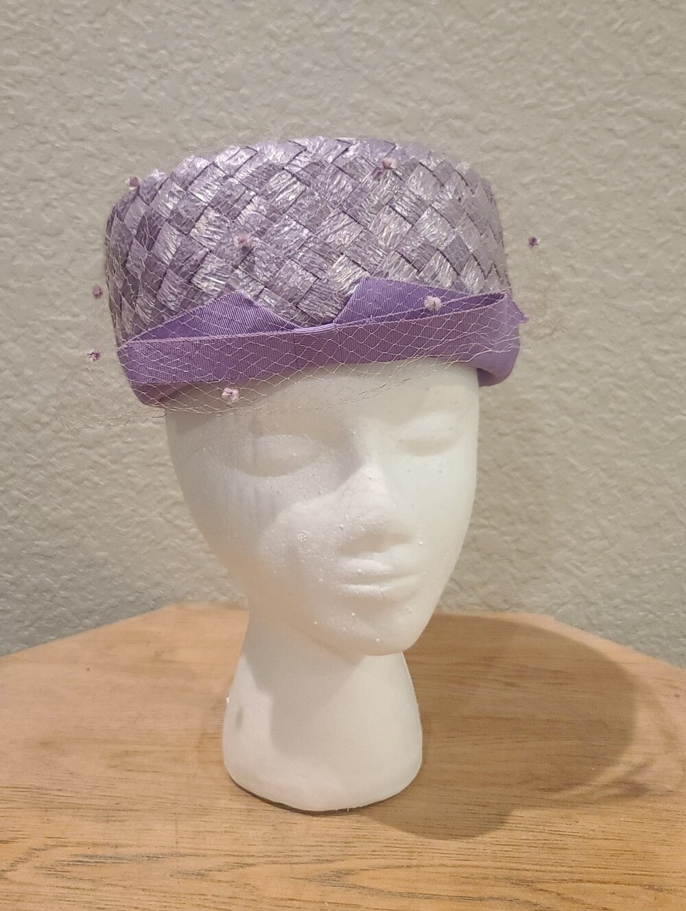 Vtg 1950s - 1960s Lavender Woven Pillbox Hat Ribbon Trim Young Towners Hat Shop